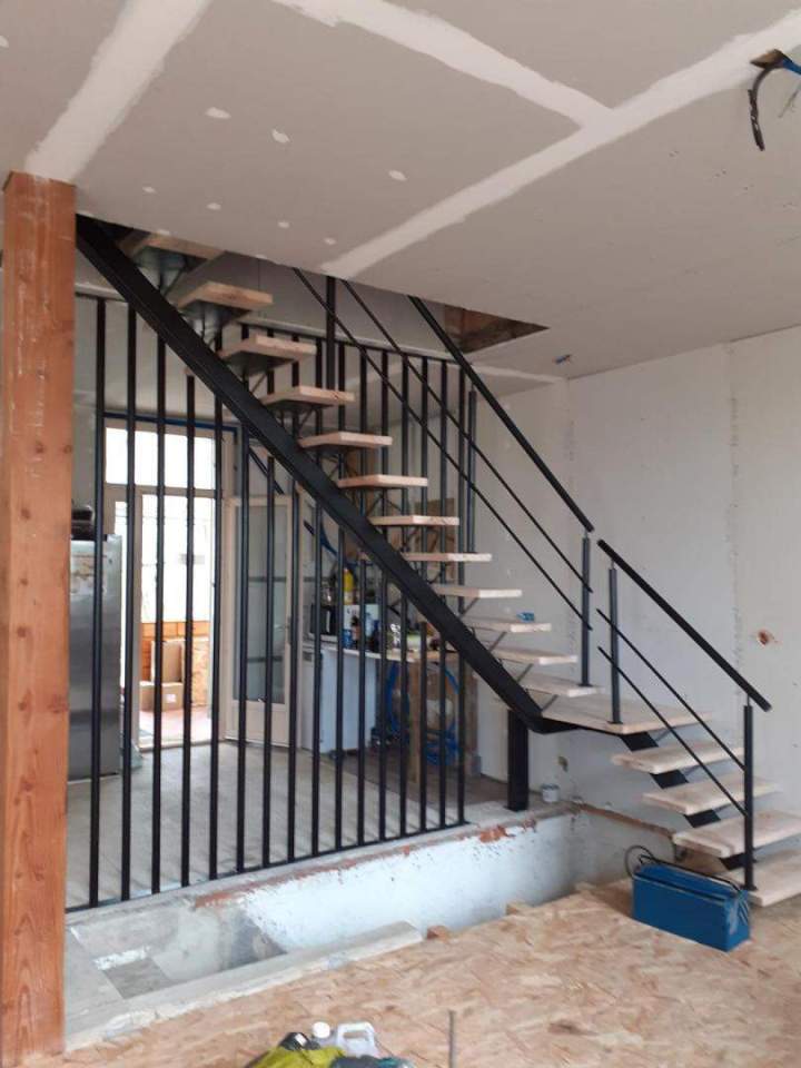 Escalier design en métal Mussidan