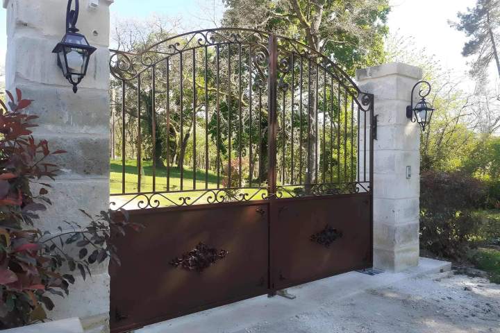 Portail sur mesure Mussidan